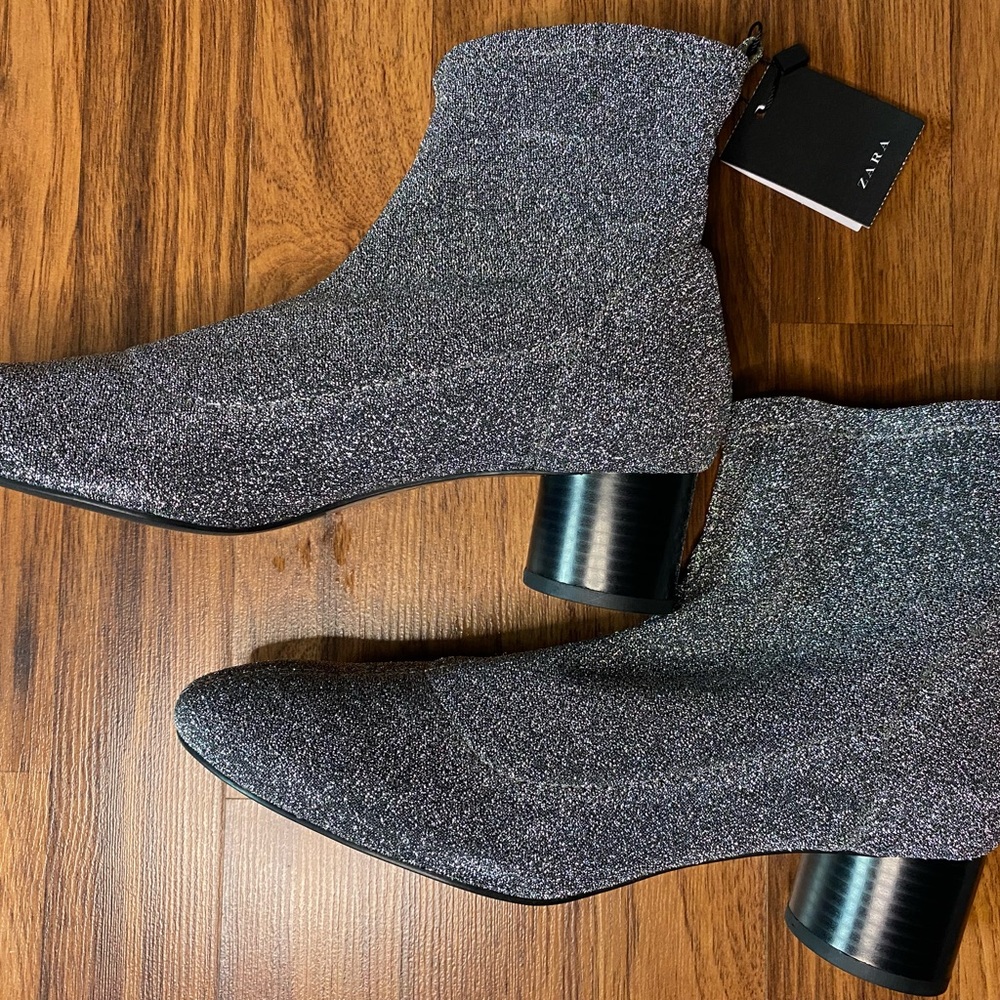 Zara Multi Color Metallic Thread Sock Boots sz8 runs very big sz down to a 7 1/2